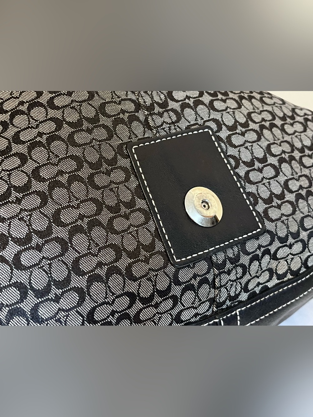 COACH Y2K black small signature shoulder bag - Picture 9 of 9